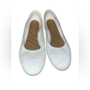 Kelly & Katie White Knit Flats